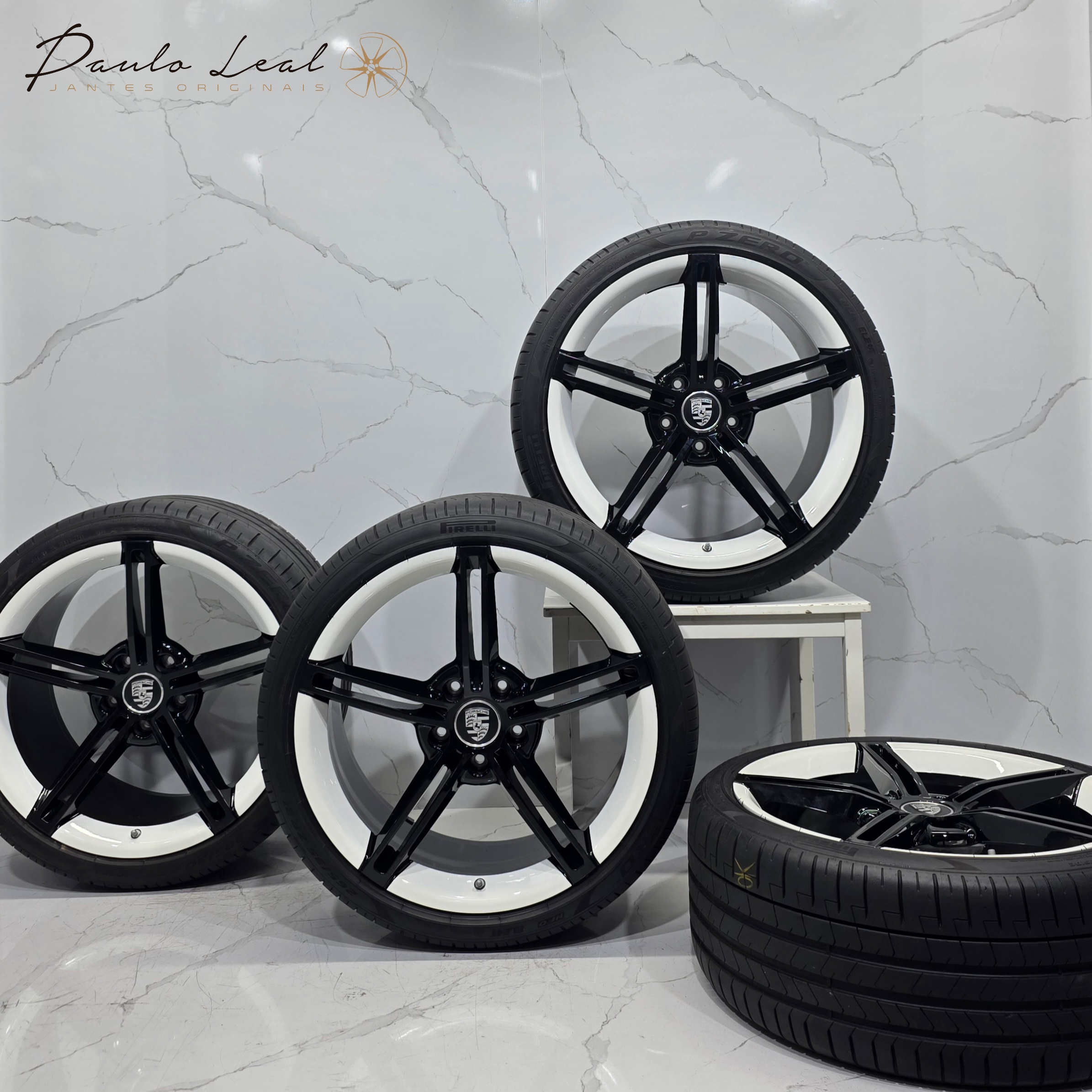 Jantes 21" Originais Porsche Taycan Turbo Mission E Preto/Branco 